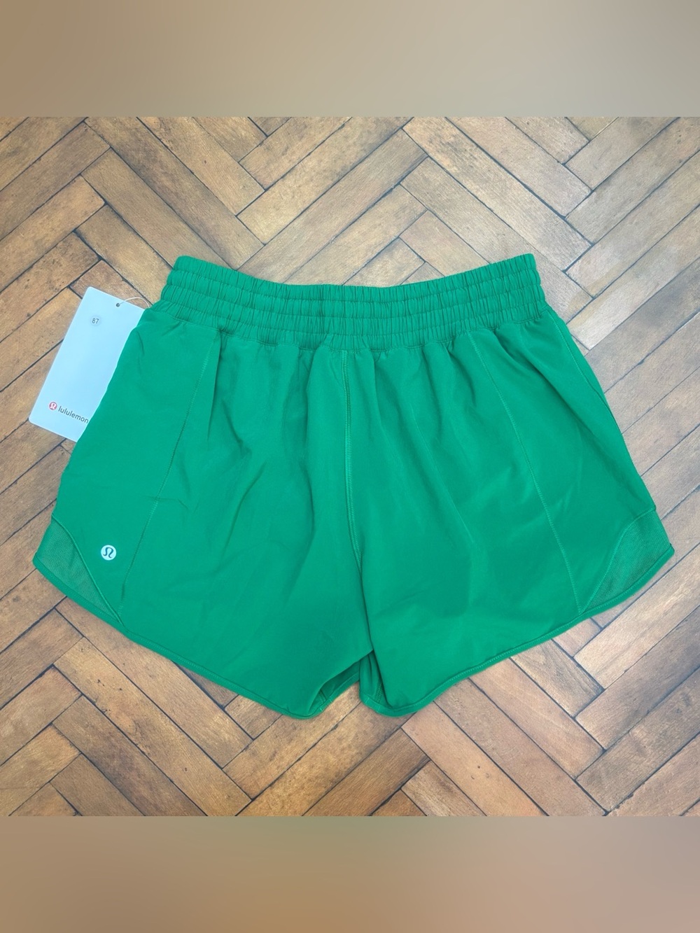NWT Lululemon Hotty Hot High Rise Shorts 4" In Raceway Green Size 8